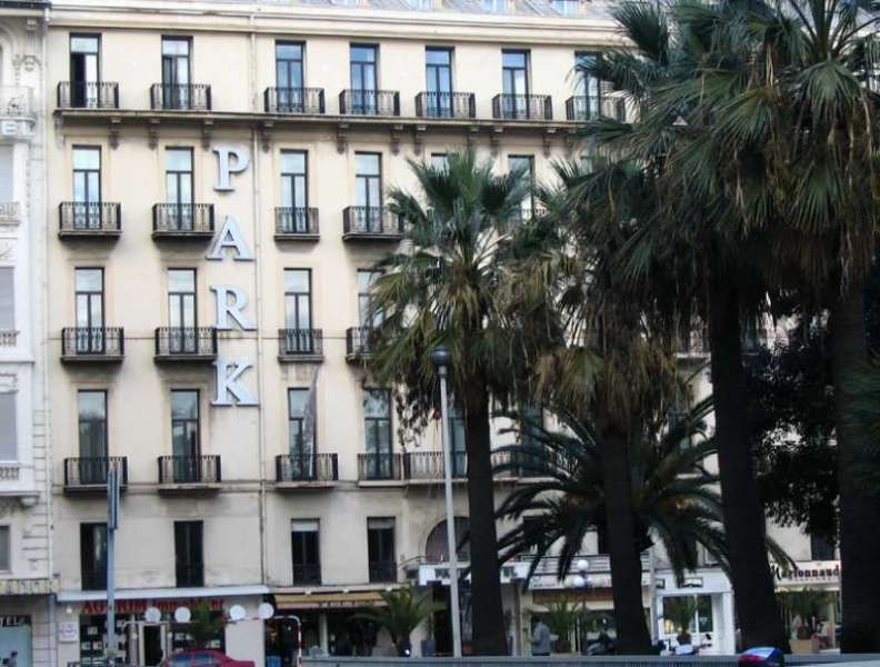 B4 Park Nizza Kültér fotó